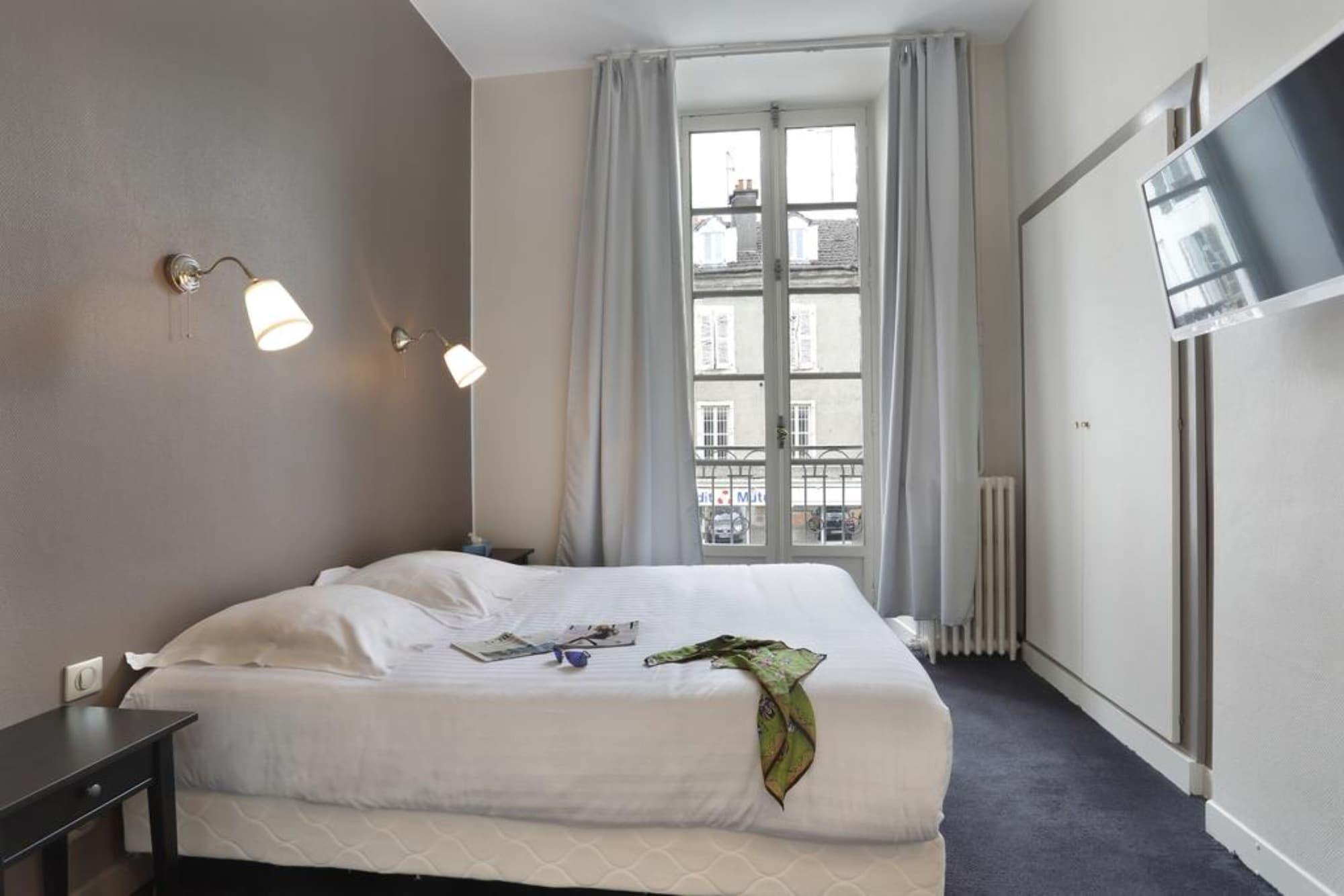 Hotel Le Roncevaux Pau