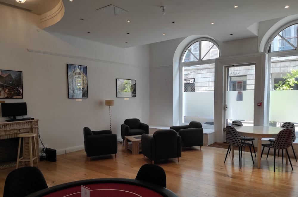 Hotel Le Roncevaux Pau