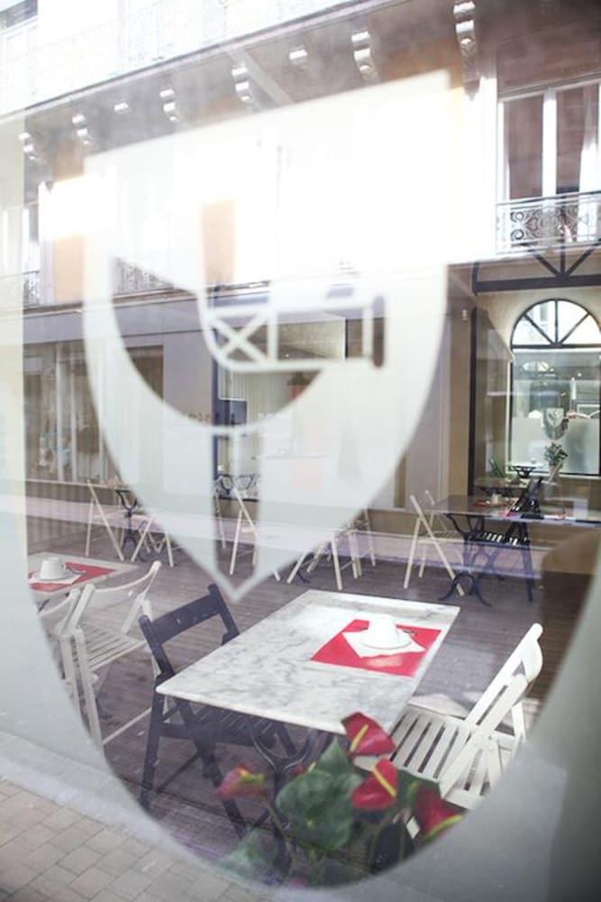 Le Roncevaux Hotel 3*