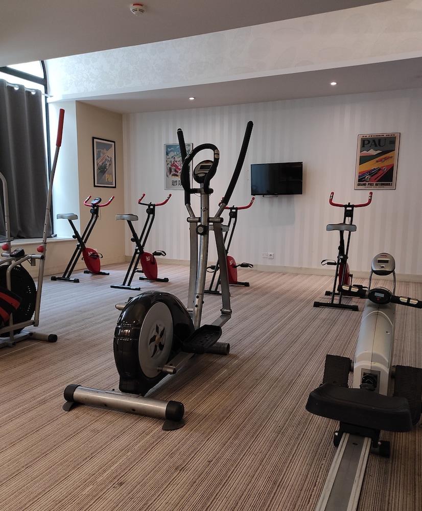 Le Roncevaux Hotel 3*